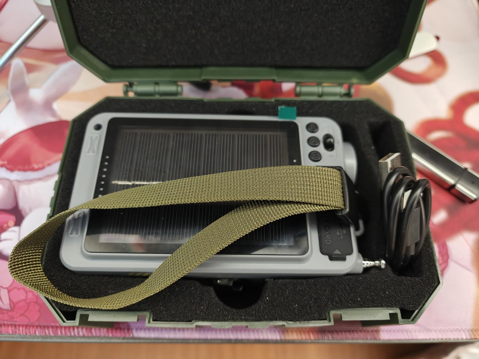 R11 Portable Shortwave Radio - 4000mAh/14800mWh NOAA/SW/AM/FM, Solar/Hand Crank/USB Charging, Bluetooth Receiver/USB/TF Playback,with Compass,Flashlight,SOS for Camping & Emergencies - Grey customer photo 1