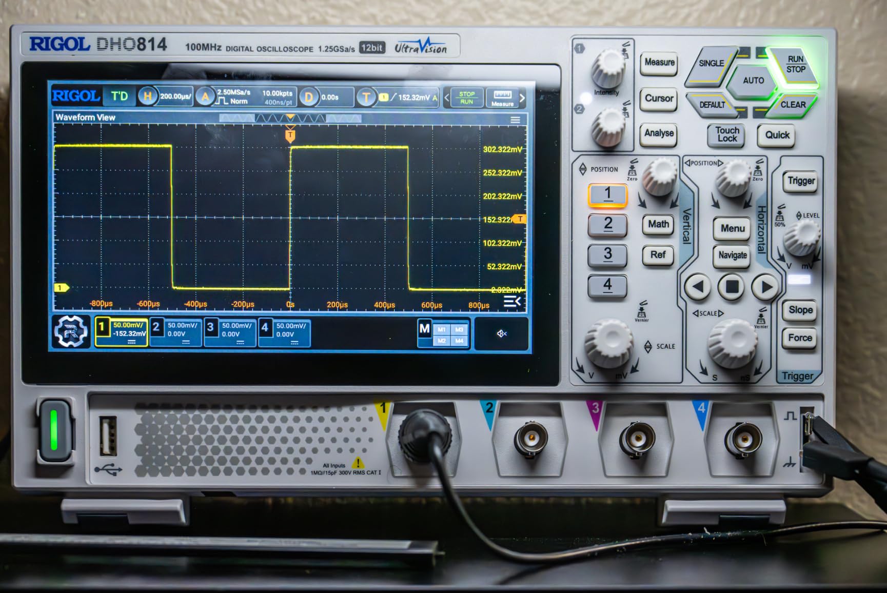 Digital Oscilloscope DHO804 70 MHz 4-Ch 1.25 GSa/s 12-bit 25 Mpts UltraAcquire 1,000,000 wfms/s 7