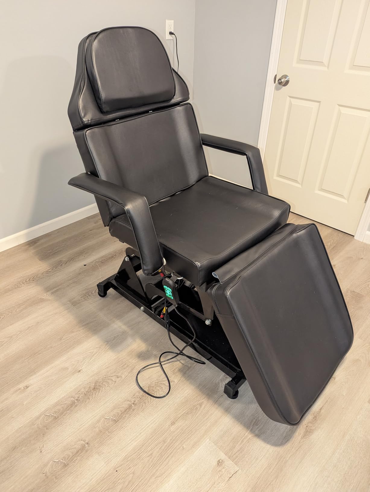 Artist hand Facial Bed for Esthetician Massage Table Beauty Bed Medical Aesthetic Tattoo Chair with 3 Motor Electrical Adjustments customer photo 1