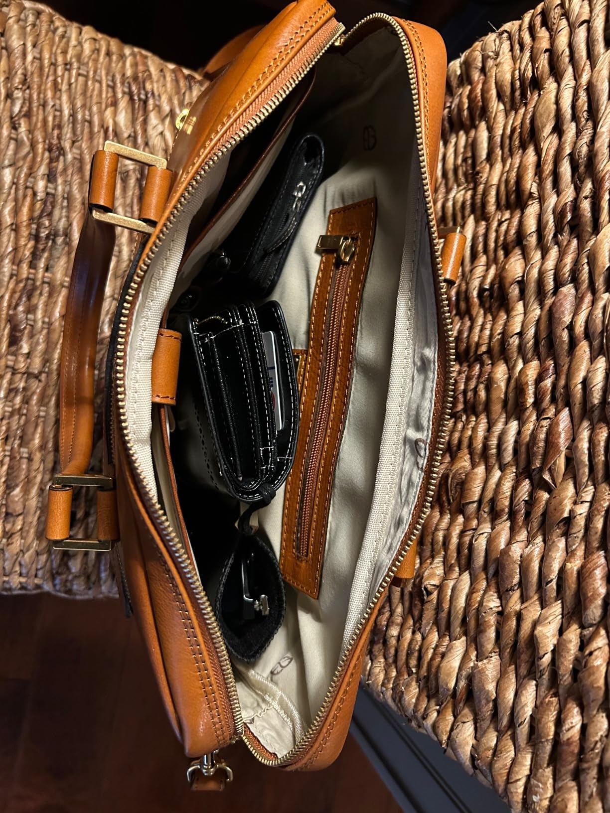 Time Resistance Leather Briefcase - Italian Handmade Leather Laptop Bag - Briefcase for Men and Women - Computer Bag customer photo 1