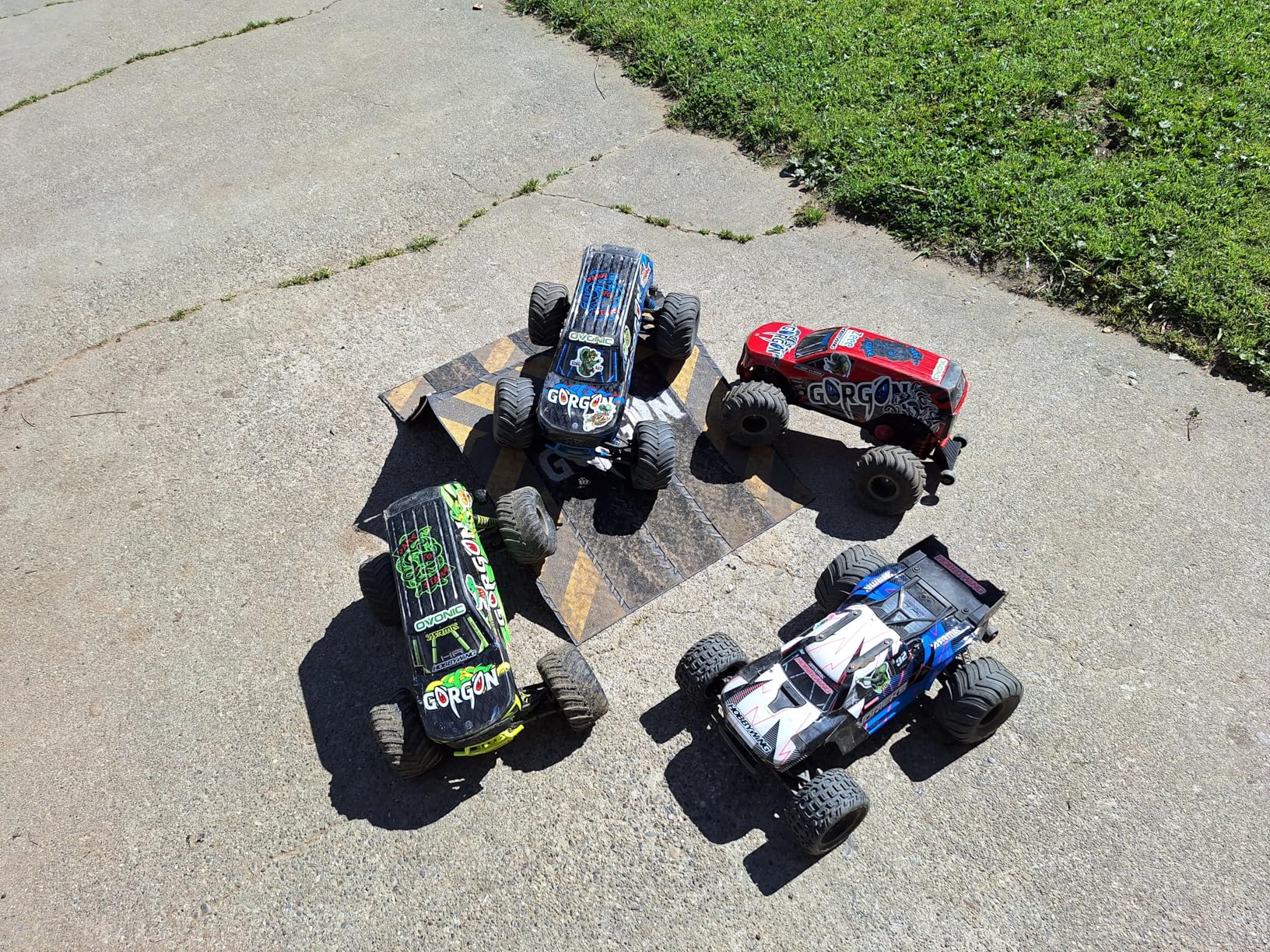 Arrma RC Monster Truck Gorgon 4X2 MEGA 550 Brushed Monster Truck RTR 1/10 customer photo 1