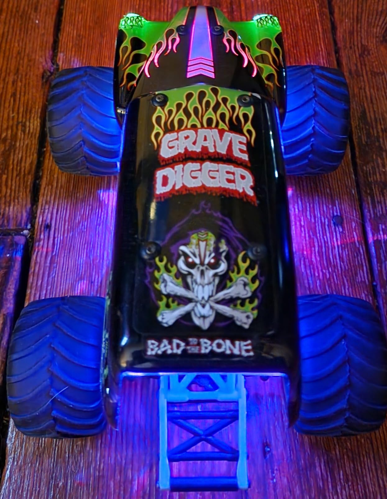 Losi Mini LMT Grave Digger 2S 4X4 RTR Brushed Monster Truck 1/18 Green customer photo 2