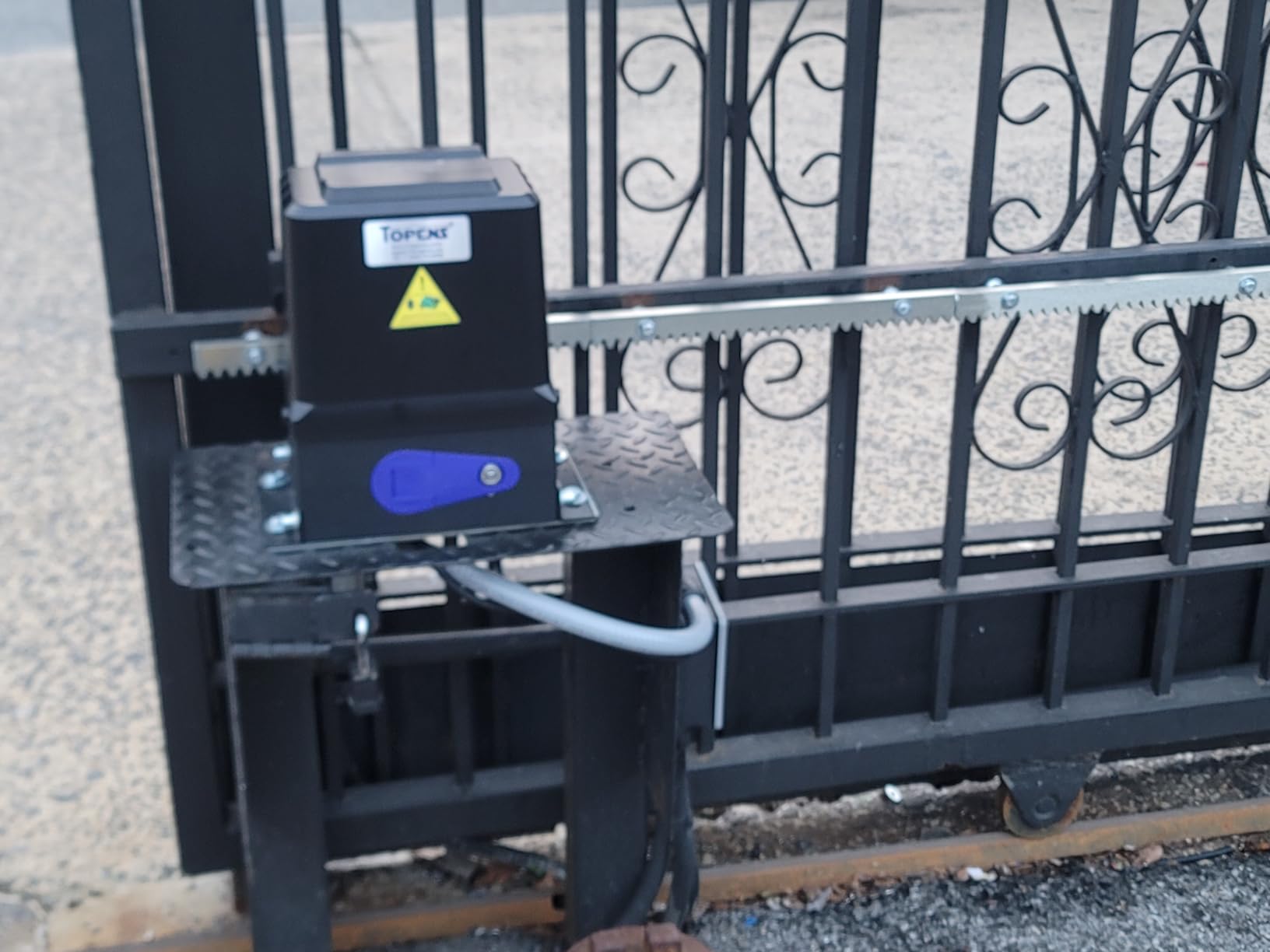 TOPENS RK2500T Automatic Sliding Gate Opener Rack Drive Electric Gate Motor for Heavy Driveway Slide Gates Up to 5700 Pounds Security Gate Operator AC Powered with Gear Rack and Remote Control customer photo 1