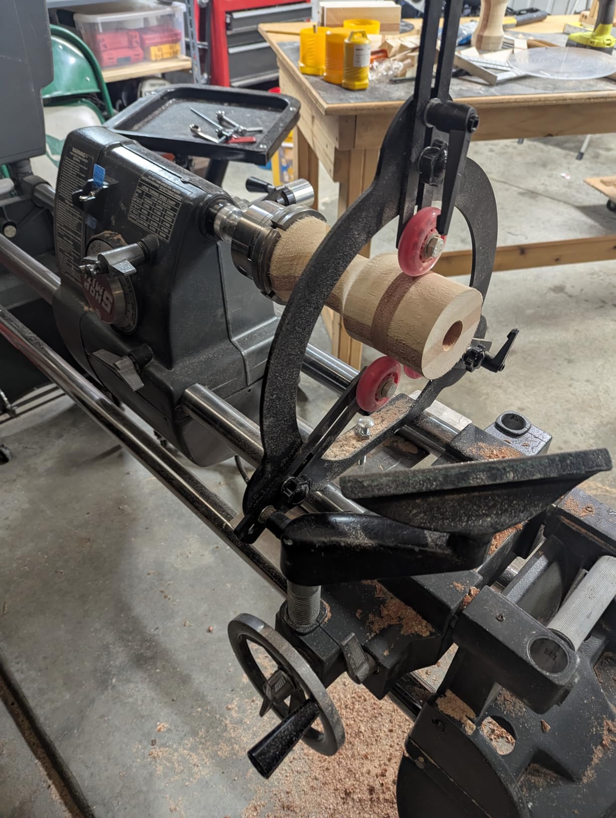 Dozont Woodturning Steady Rest for 12inch,14inch and 16inch Lathe Swing, 3-Point Adjustable Woodturning Steady Rest customer photo 1