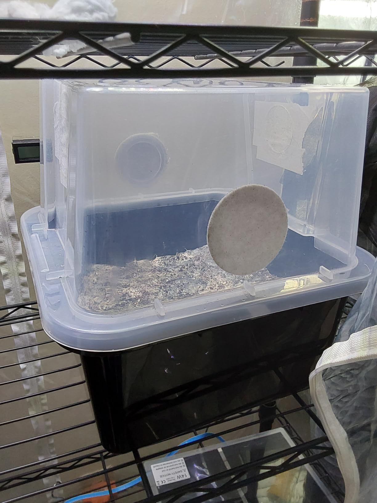 Grower's Select 28Q Cube Mushroom Monotub Fruiting Chambers with Filter Disks and Liners (2 Pack) customer photo 1