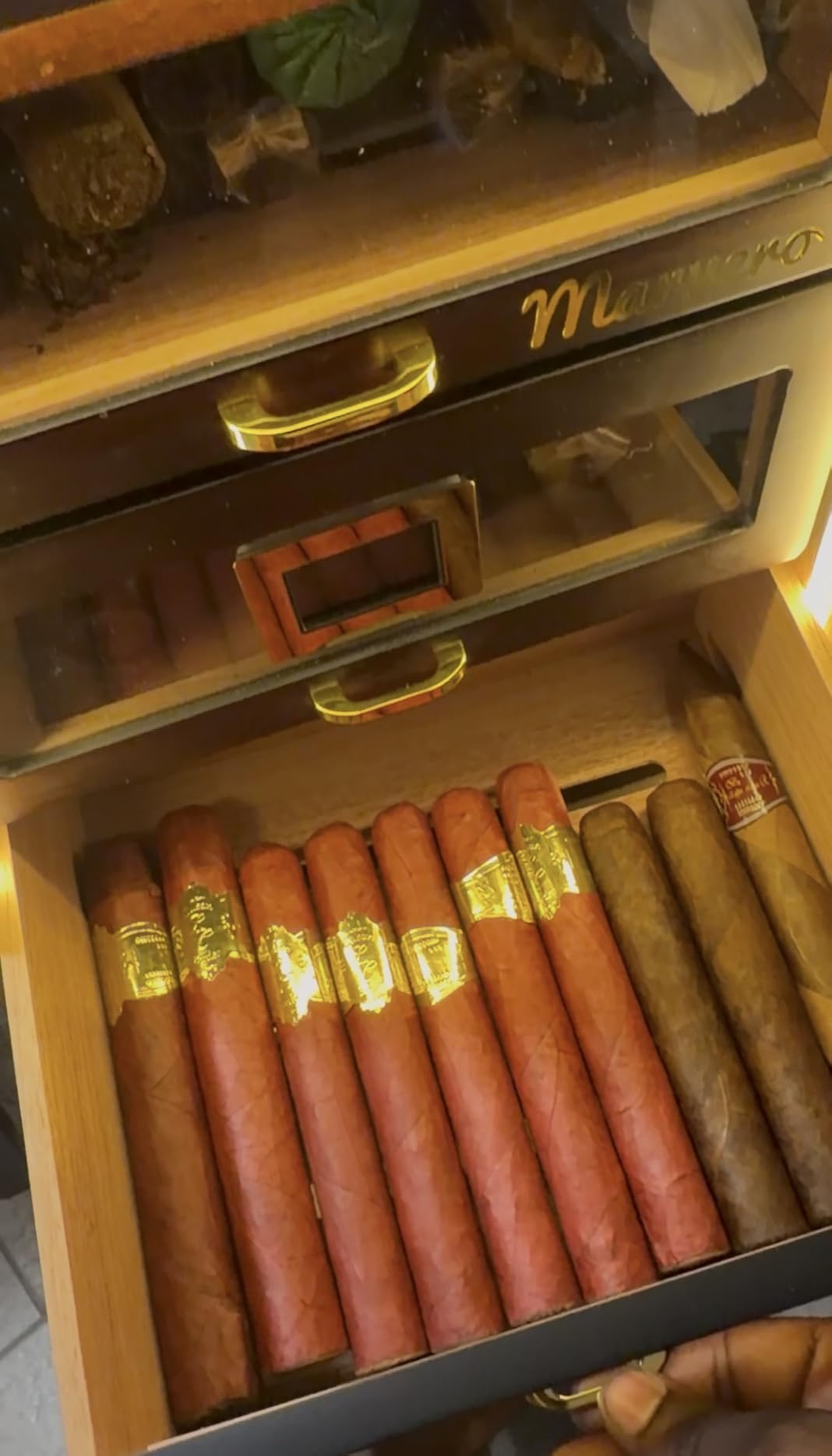 Desktop Cigar Humidor Cabinet Triple-Sided Light with Digital Hygrometer, Humidifier and Humidity Packs. 4 Cedar Wood Drawers, Cigar Humidor Box can Hold 200 Cigars. Present for Men customer photo 1