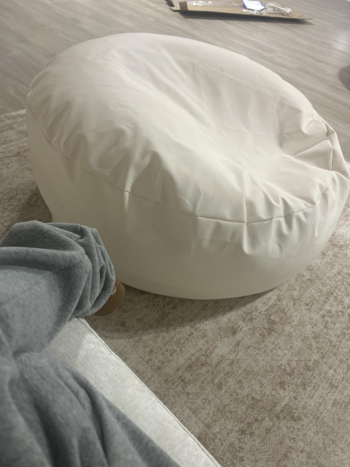 Newborn Posing Beanbag (Unfilled) for Baby Photography | 32 Inch Donut Style Prop Pillow | Durable Vegan Leather, Handle for Travel, Studio or Home Photos customer photo 1