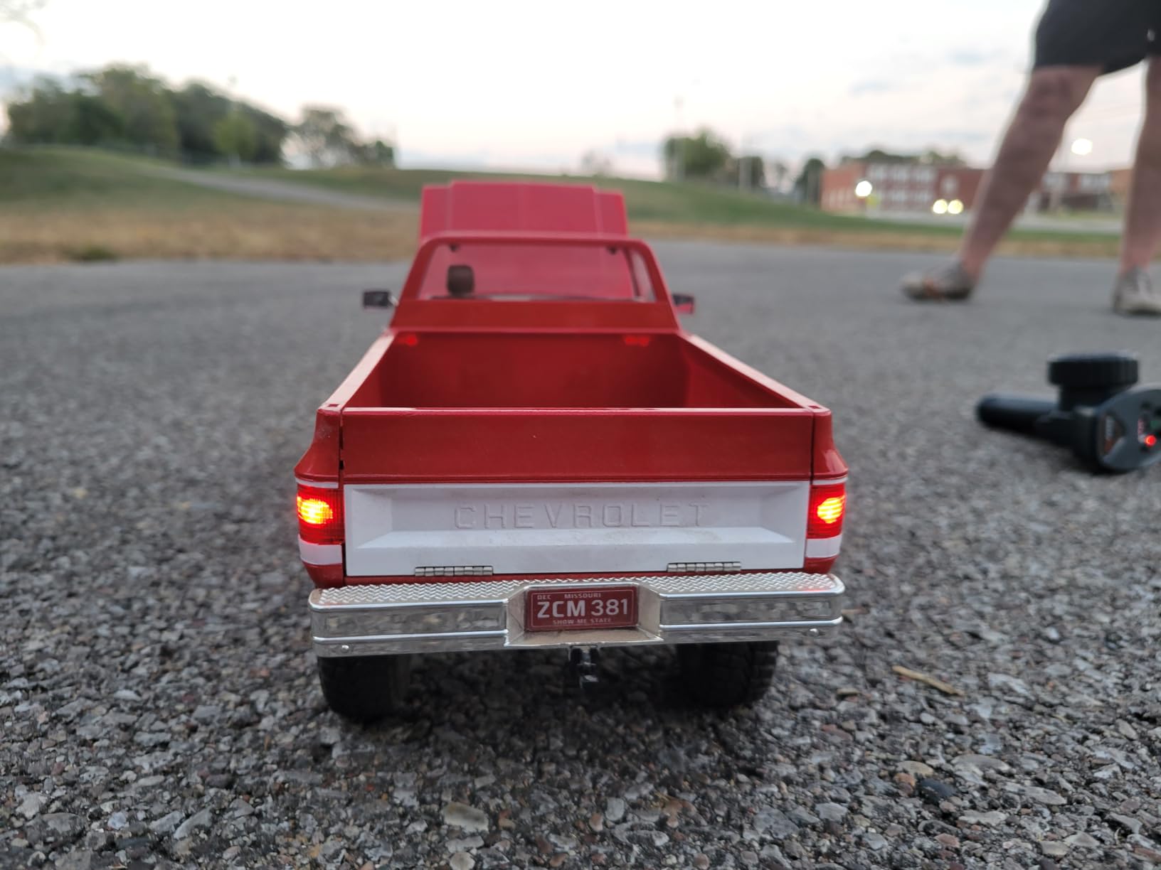 FCX18 FMS 1/18 Chevrolet K10 RC Truck, Officially Licensed 4WD RC Crawler 2 Speeds Switch with LED Lights customer photo 2