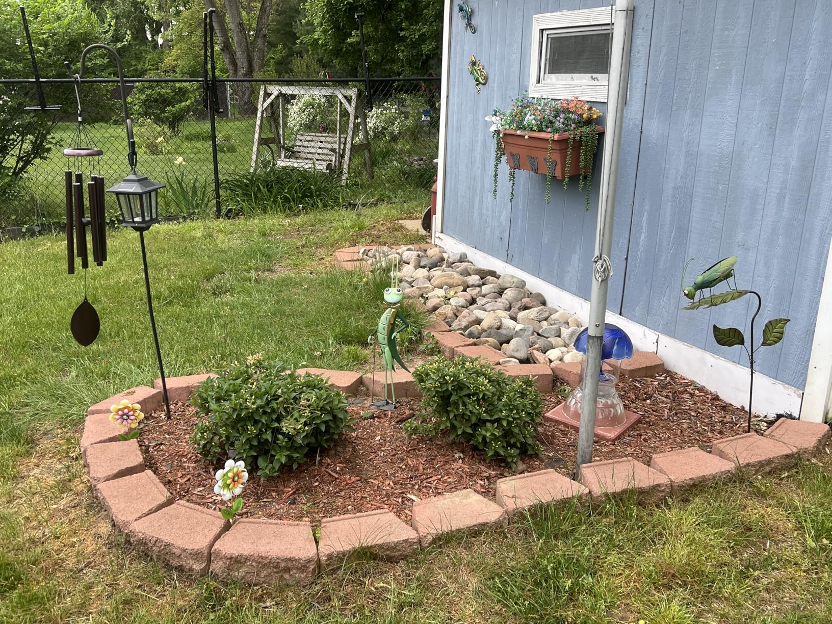 Evergreen Garden 35