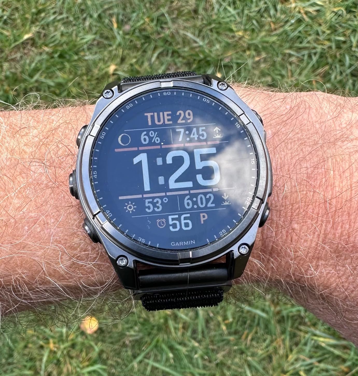 Garmin Fenix 8 Solar Sapphire (47mm, Carbon Gray DLC Titanium) Multisport GPS Smartwatch Bundle - 1.4