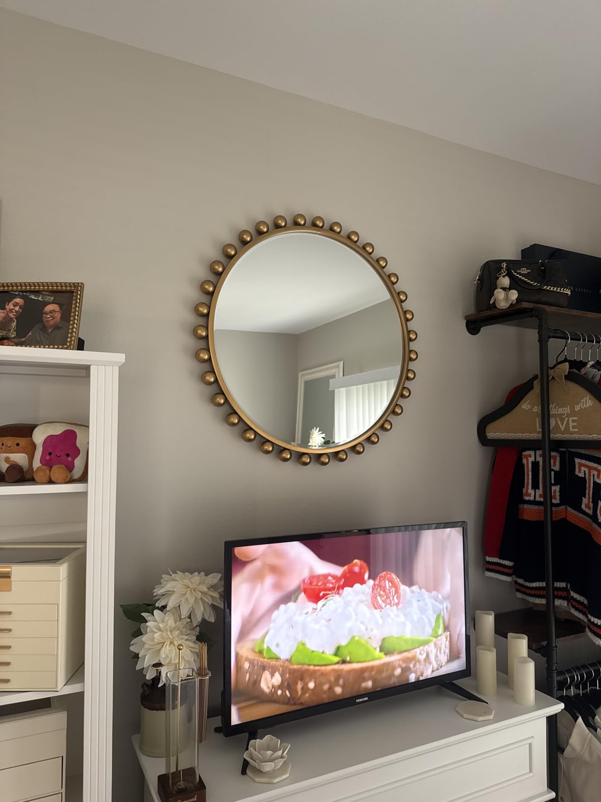 30 Inch Round Wall Mirror with Antique Gold Ball Frame, Beveled Decorative Round Accent Mirror, Vintage Gold Sunburst Style Mirror for Bedroom, Living Room, Entryway, Hallway & Wall Decor customer photo 1