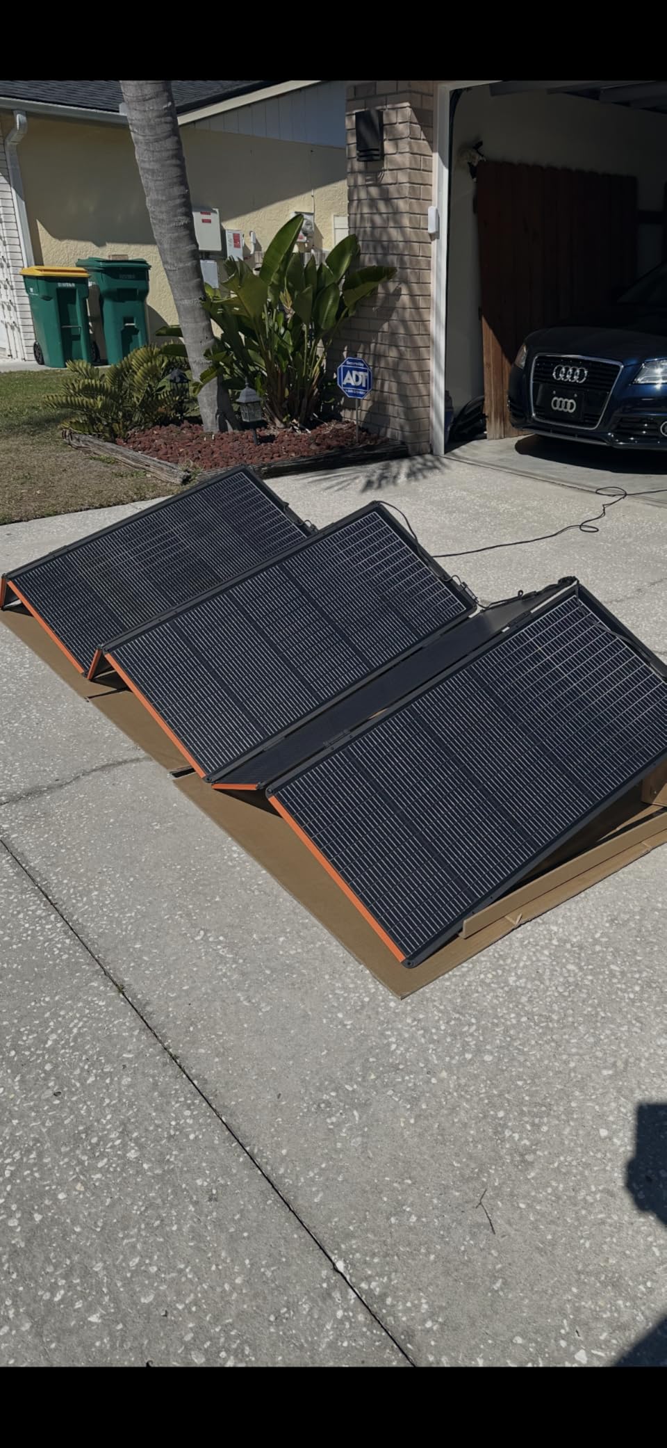 Jackery Solar Generator 5000 Plus Portable Power Station with Smart Transfer Switch, 5040Wh Power Station, 7200W AC Output Solar Generator for Home Use, Emergency Backup customer photo 1