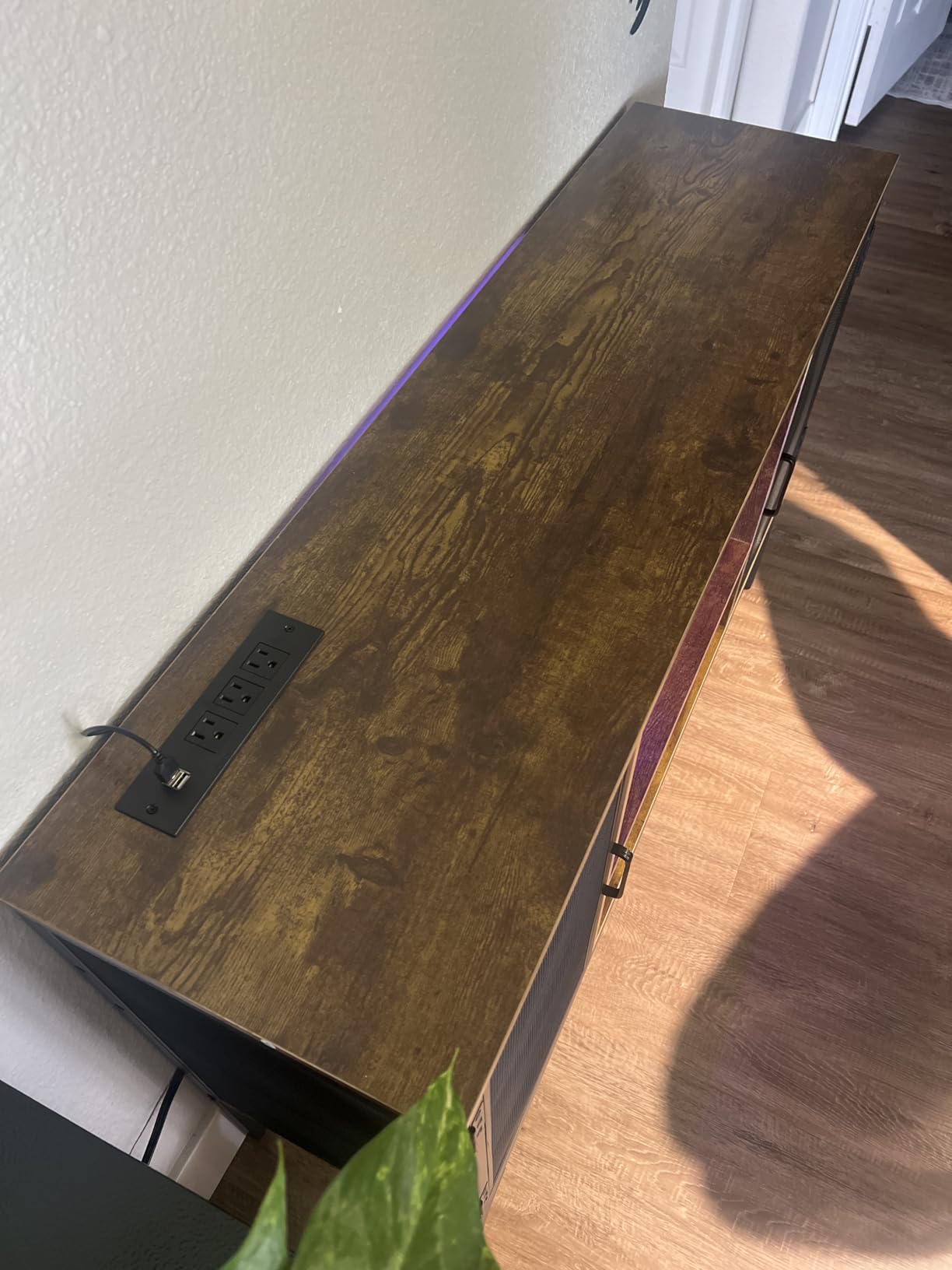 Homieasy Wine Bar Cabinet with Power Outlets & LED Lights customer photo 2