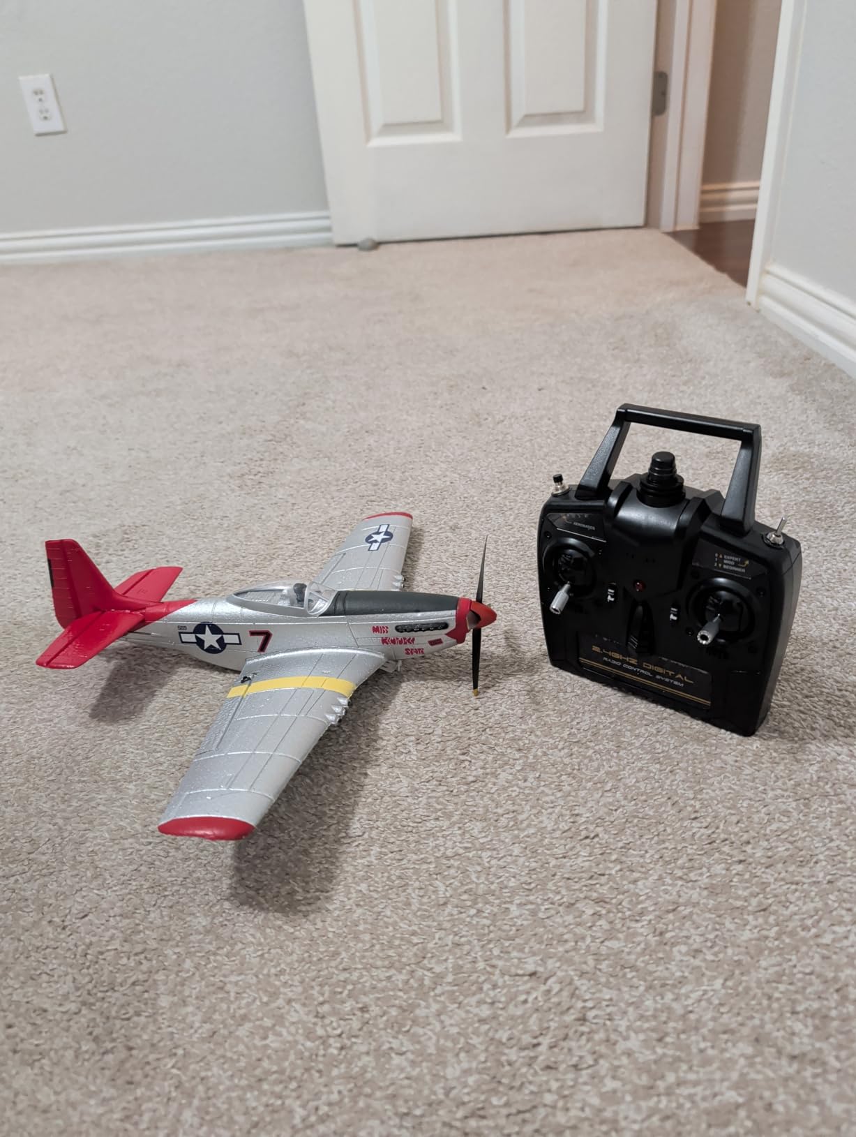 LEAMBE Brushless 4 Channel RC Plane, Ready to Fly Aerobatic Aircraft, Easy Control for Beginners, P51 Mustang RC Airplane for Adults customer photo 1