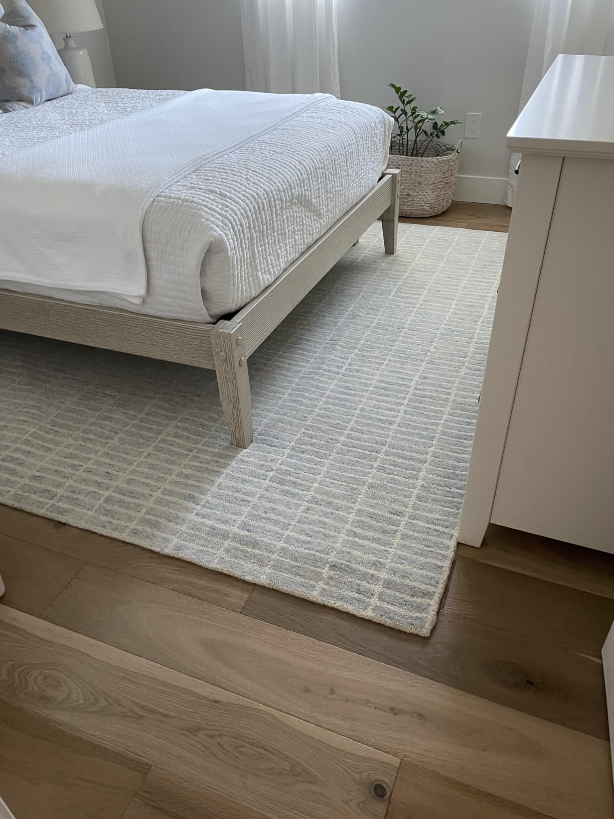 Restoration and Renovation Hand-Tufted 100% Wool Area Rug - Modern Geometric Grid Pattern (Smoke, 8' x 10') customer photo 1