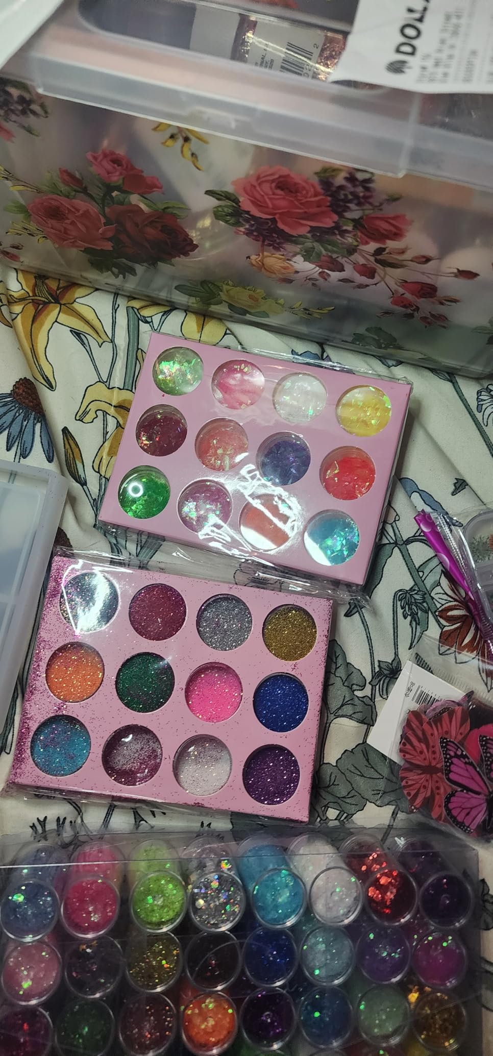 KISREL Epoxy Resin Kit for Beginners, 32oz Resin Kit with Coaster Molds, Complete Accessories Include Pigment, Mica Powders, Dried Flowers, Glitter, Measuring Cups and Other Resina Supplies customer photo 1