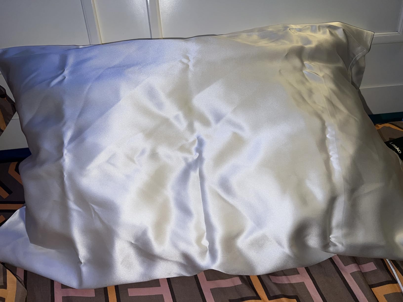 ECOSA Luxurious 30 Momme 100% Mulberry Silk Pillowcase (50x70cm) - 6A Grade Charmeuse Weave, Oeko-TEX Certified customer photo 1