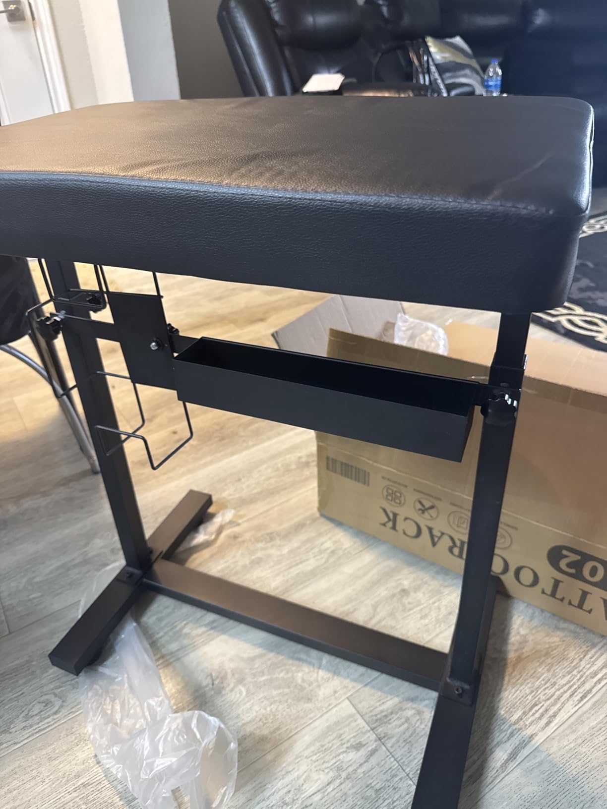 Tattoo Arm Rest Stand, Large Armrest Tattoo with Rack and Storage Compartment, Tattoo Armrest Stand with PU Leather Soft Sponge Pad customer photo 2