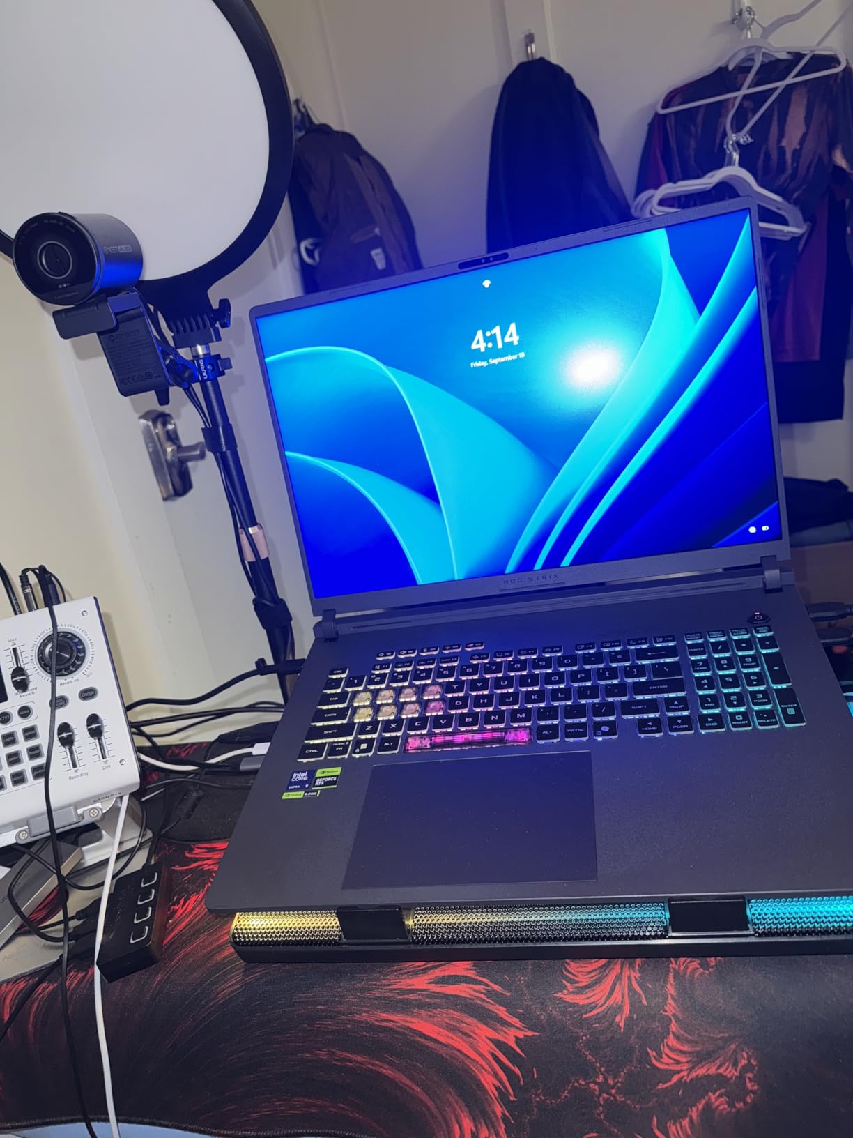 ASUS ROG Strix G18 (2025) Gaming Laptop, 18