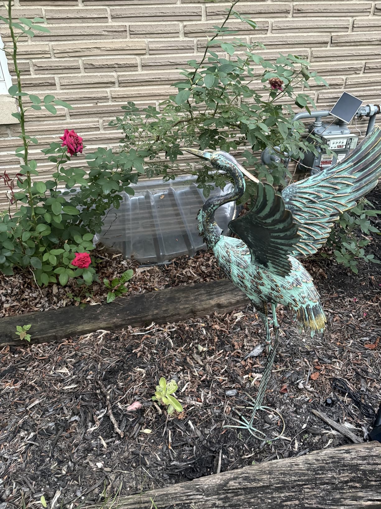 Garden Statues Large Metal Crane Sculptures, Outdoor Heron Metal Statue Yard Art for Garden Decor, Realistic Bird Art for Outdoor Decor, Standing Lifelike, Water&Rust-Proof, Set of 2 Bronze customer photo 2