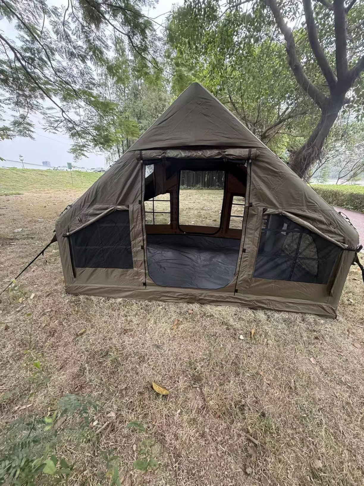 NANJEEN Large Luxury Inflatable Camping Tent, Wind & Rain Resistant, 12sqm Interior, 2-10 Person Shelter, 8 Minutes Fast Setup with Hand Pump customer photo 2