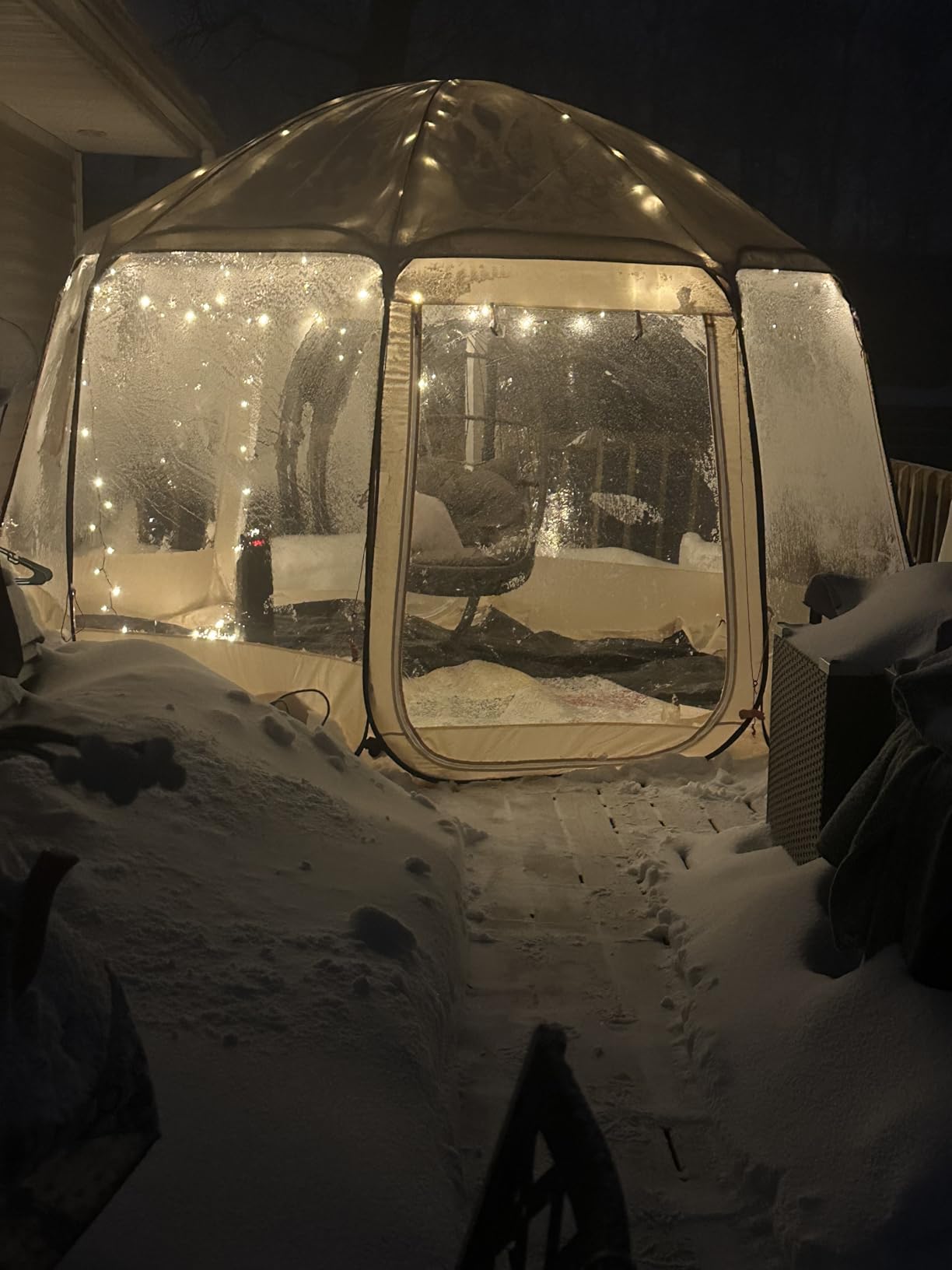 VEVOR Pop up Sports Tent, 8 Sizes Optional Clear Bubble Tent for 1-6 Person, Waterproof Outdoor Pod with Floor Mat & Top Cover, Garden Igloo Dome Tents Camping Shelter for Sports Watching customer photo 2