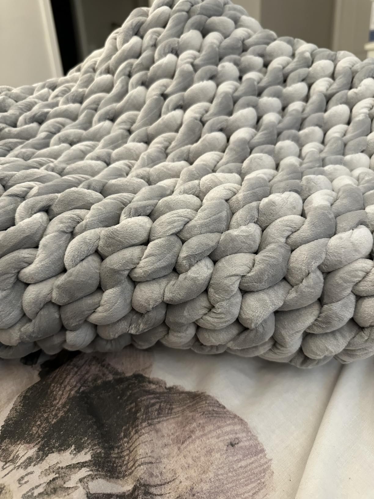 YnM Velvet Weighted Blanket, Handmade Chunky Knitted Design, Soft and Cozy, Temperature Regulating and Breathable, Machine Washable Throw for Sleep or Home Decor (Cream, 85x103 Inch, 30lbs) customer photo 2