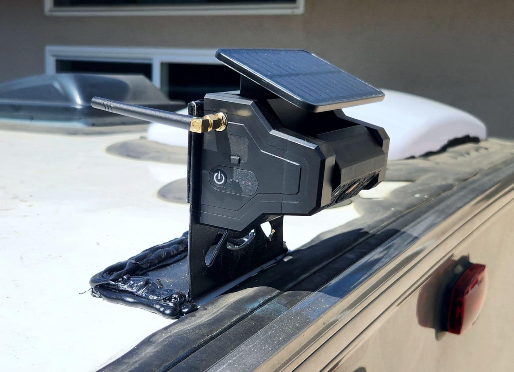 Pemacom Wireless Backup Camera for Towable-RV: Magnetic No Wiring Setup Long Distance Signal for Thor/Forest River Series RVs - 7.3
