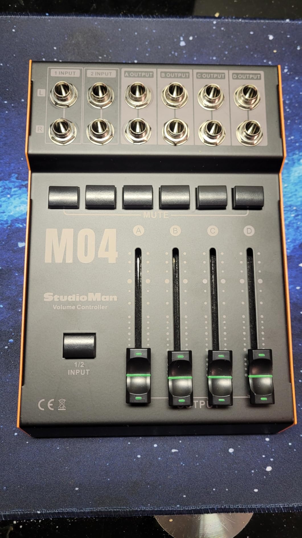 StudioMan M04 Passive Monitor Controller - 2 Input 4 Output Studio Volume Controller with Mute Button, 1/4