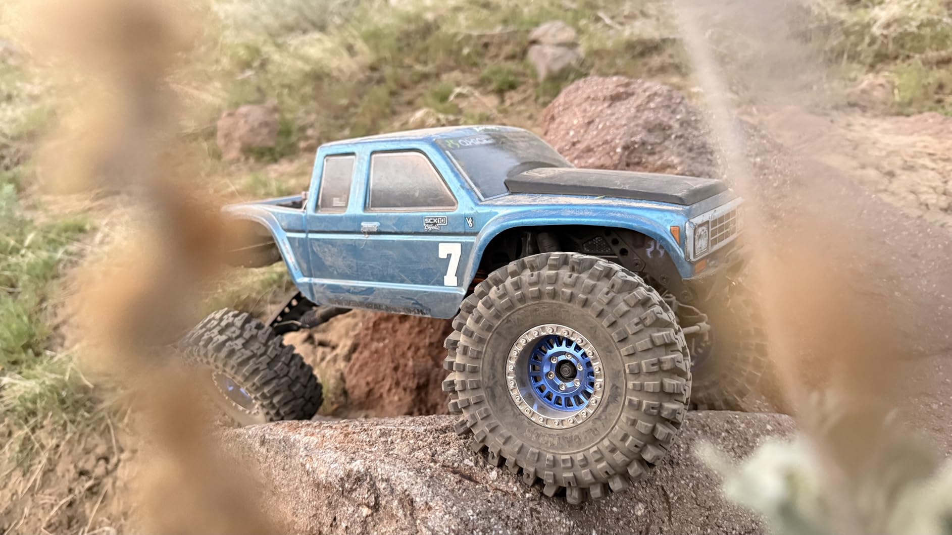 Axial RC Truck 1/10 SCX10 III Coyote 4X4 RTR Brushed Rock Crawler, Blue customer photo 2