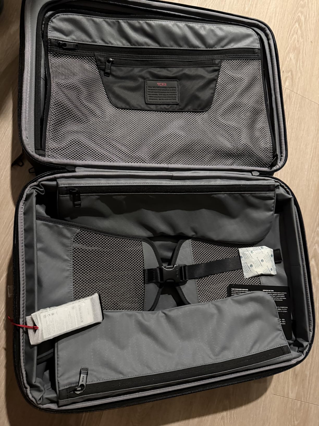 TUMI Alpha Dual Access Expandable Carry-On Luggage - Zipper Expansion - Nylon Lightweight Suitcase -TSA Lock Tracer customer photo 2