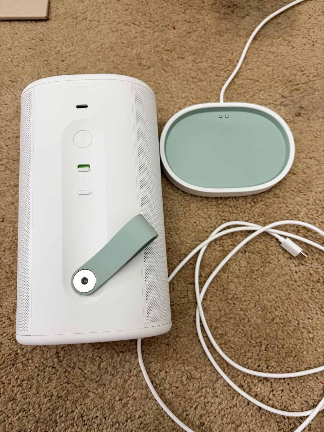 Sonos Play - Portable Bluetooth Speaker with WiFi, Alexa, 24-Hour Battery Life, Charging Base - White customer photo 2
