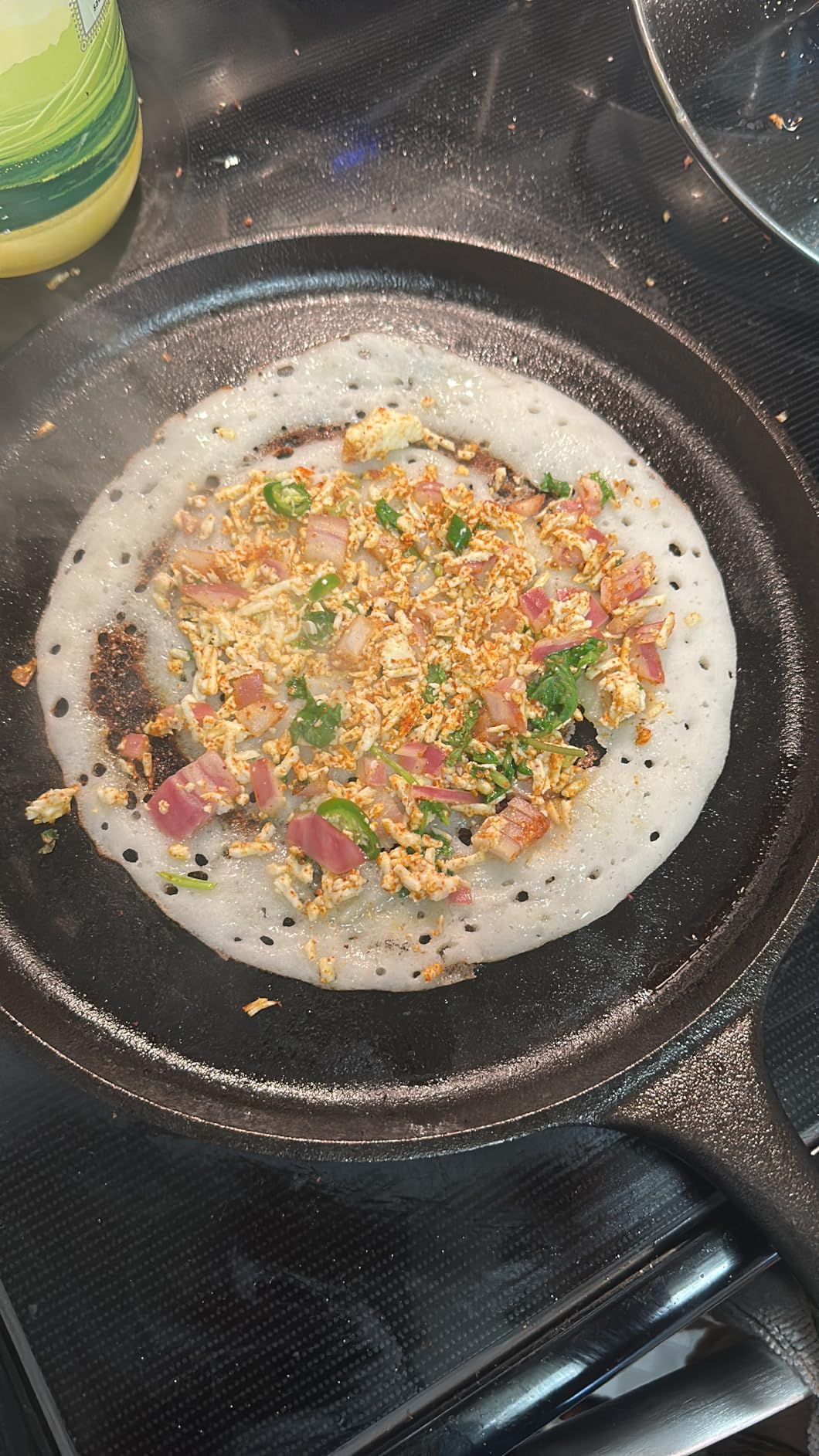 Lodge Round Seasoned Cast Iron Griddle - Round-Shaped, Pre-Seasoned Iron Griddle Pan - Non-Toxic, PFAS-Free Cookware - Compatible with Stovetop, Oven, Grill, or Campfire - 10.5 Inches customer photo 1