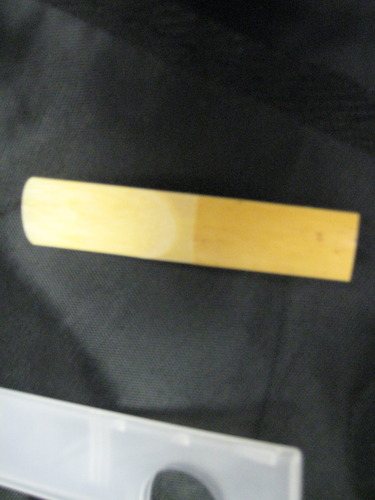 Vandoren SR223 Tenor Sax Traditional Reeds Strength 3; Box of 5 customer photo 1