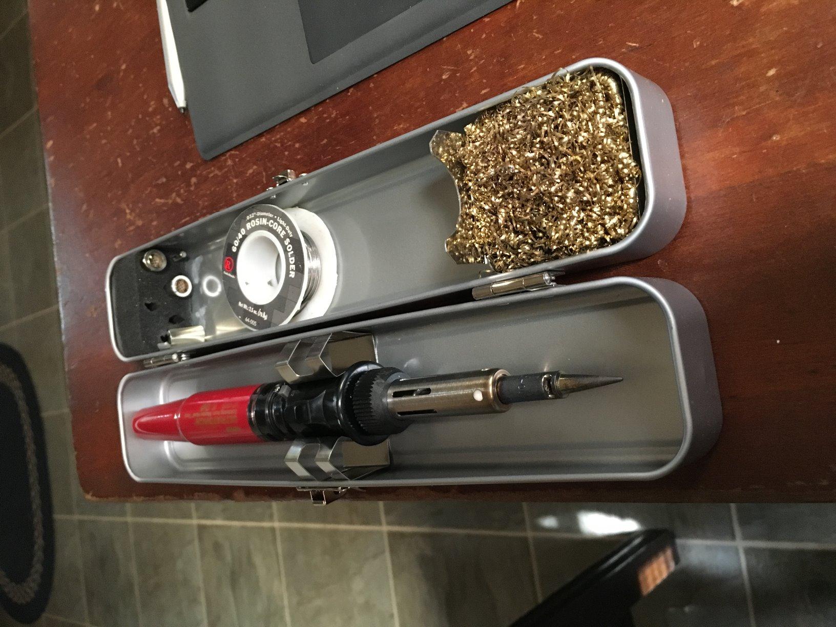 Master Appliance Ultratorch UT-100SiK Butane Powered Cordless Soldering Iron, Flameless Heat Tool for Wire Connectors and Pinpoint Butane Torch, 3 in 1 Tool with Metal Case - USA Company customer photo 1
