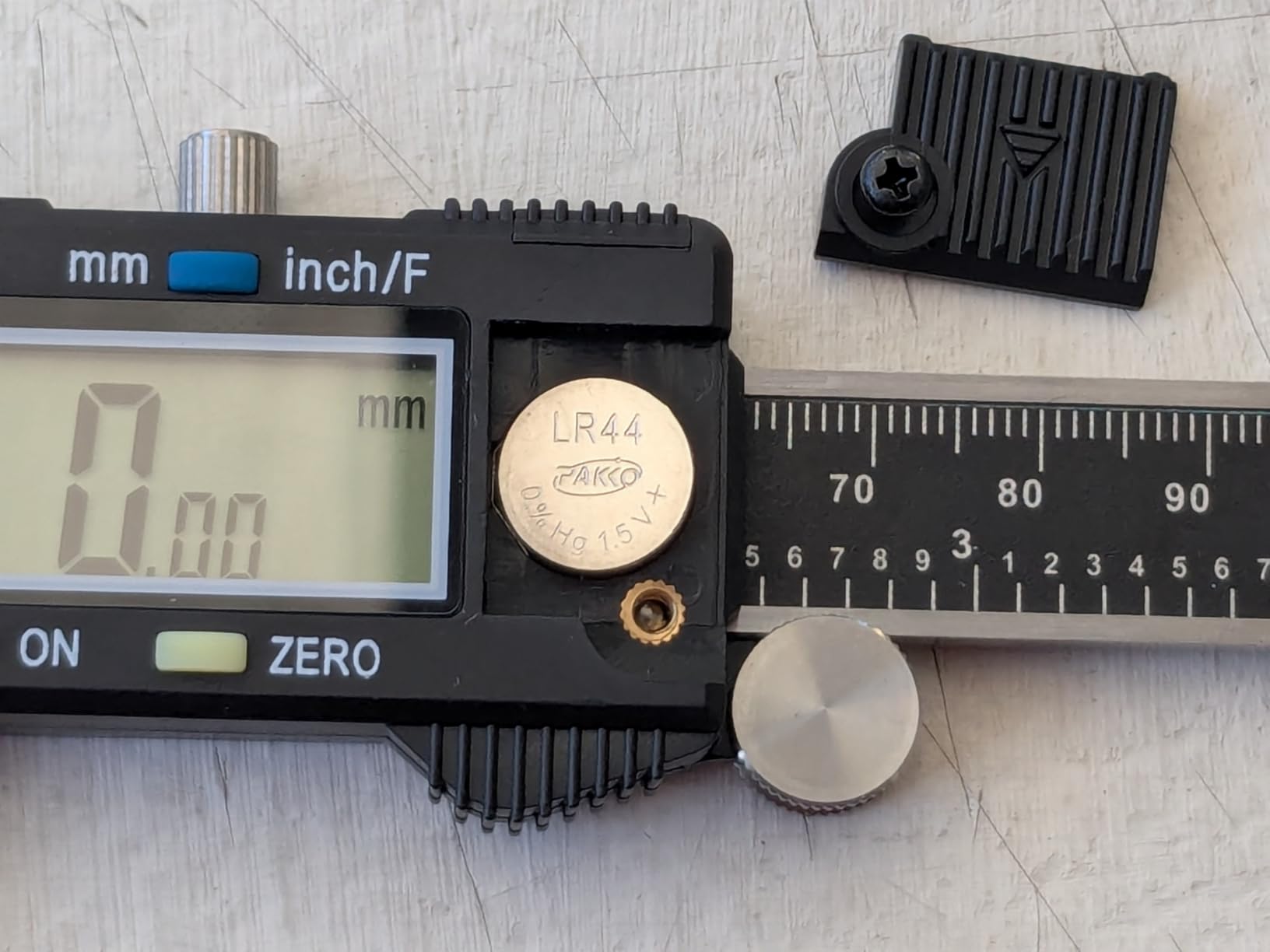 NEIKO 01407A Electronic Digital Caliper, 0-6