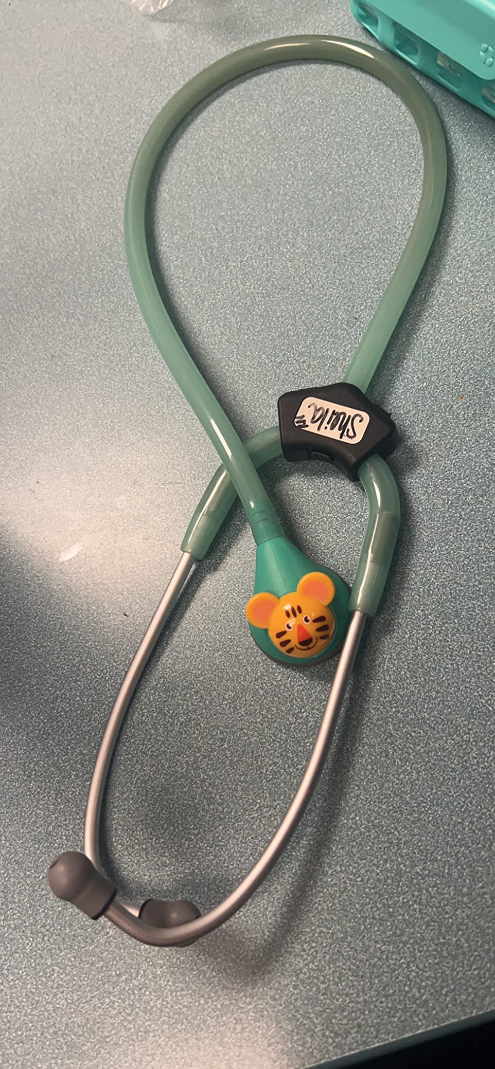 ADC Adscope Adimals 618 Pediatric Stethoscope With Tunable AFD Technology, Seafoam, 10.4 Ounce customer photo 1