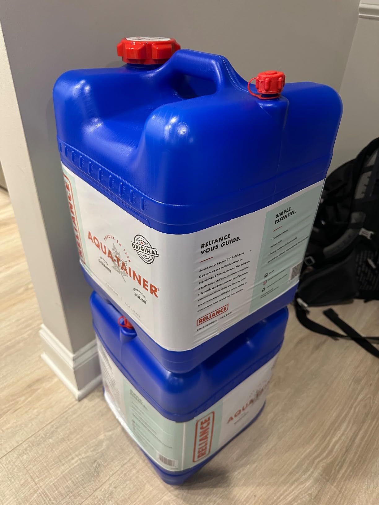 Reliance Products Aqua-Tainer 7 Gallon Rigid Water Container, Blue, 11.3 Inch x 11.0 Inch x 15.3 Inch customer photo 2