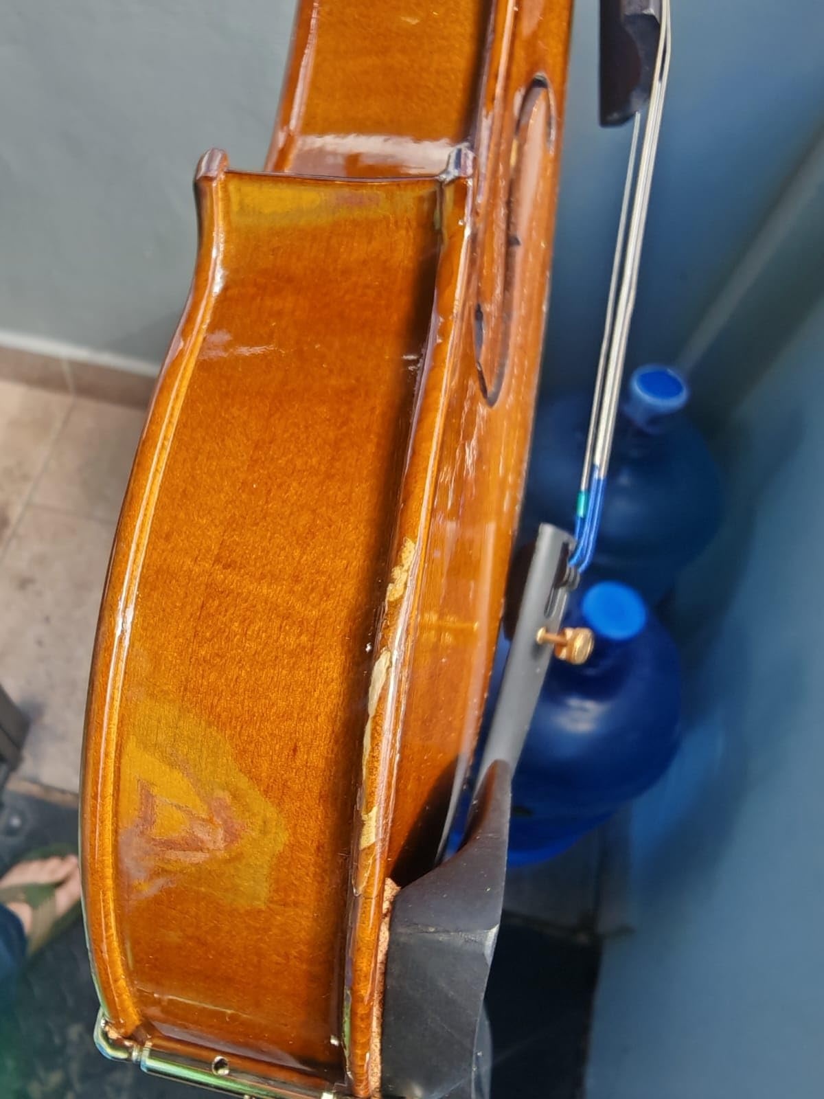 Cremona SV-175 Premier Student Violin Outfit - 1/2 Size, Hand-Carved Spruce & Maple, Ebony Fittings, US-Made Prelude Strings customer photo 2