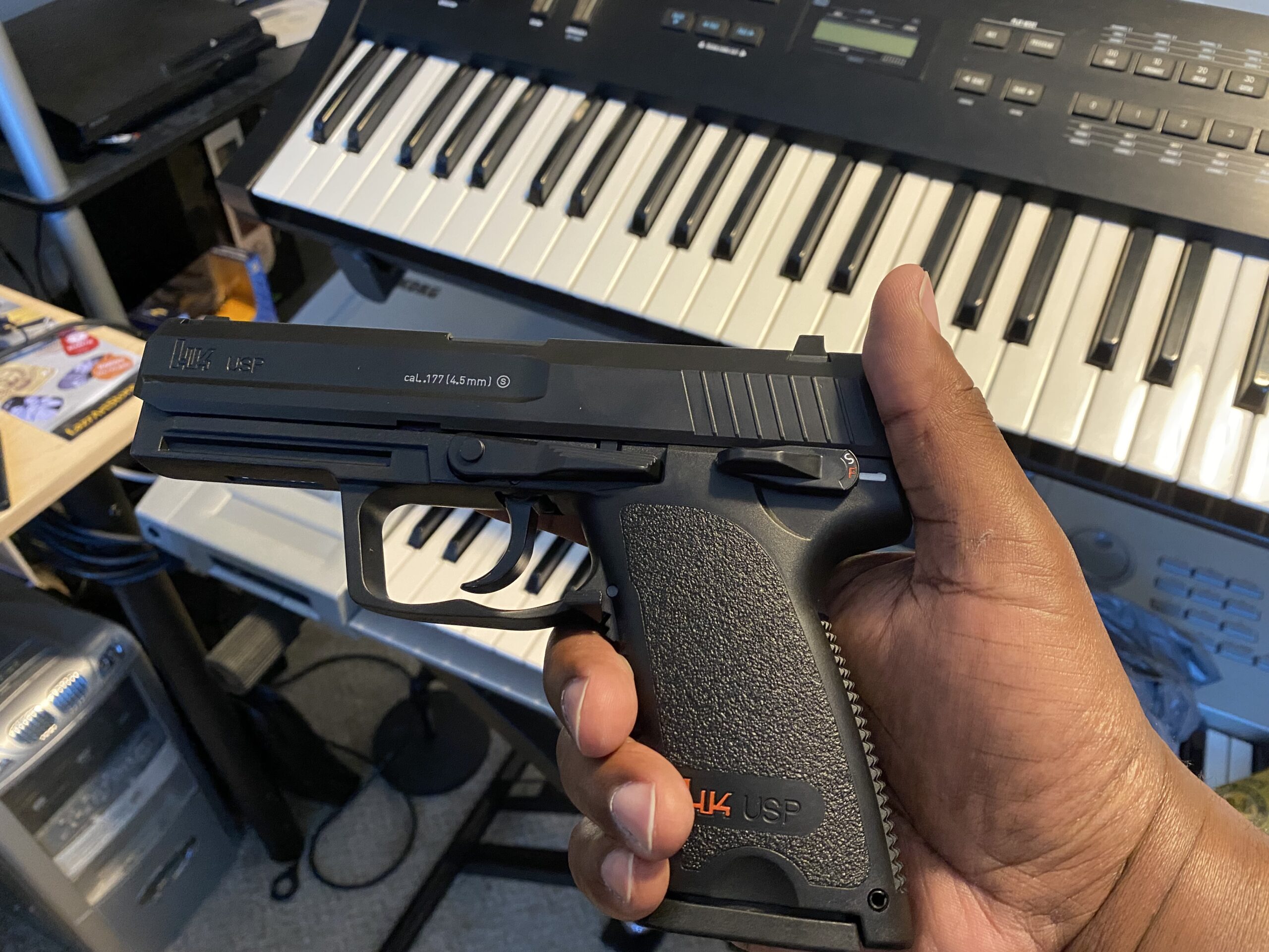 HK Heckler & Koch USP .177 Caliber BB Gun Air Pistol customer photo 2