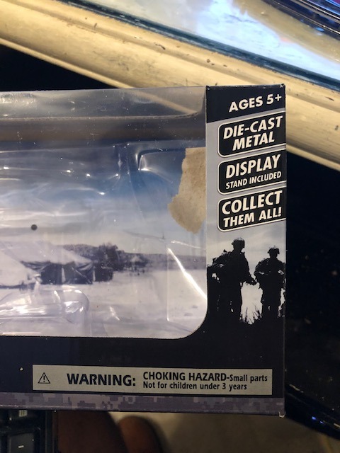 Boeing CH-47 Chinook Aircraft United States Army Olive Drab Military Mission Series 1/60 Diecast Model by New Ray customer photo 1