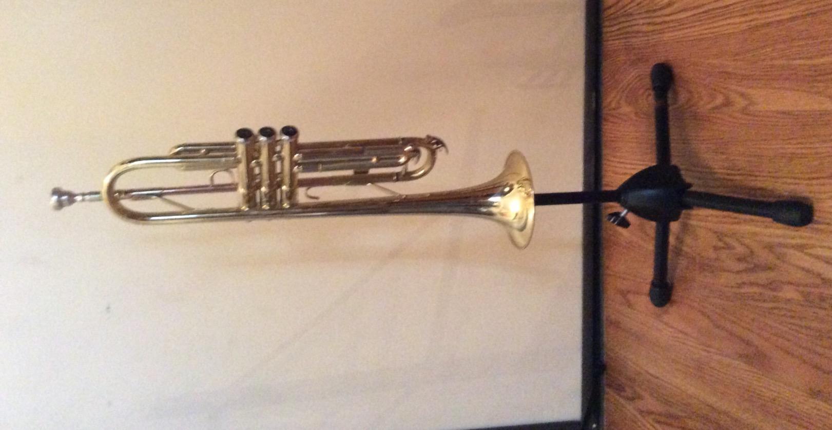 Hamilton KB950 Trumpet Stand, Black Finish customer photo 1