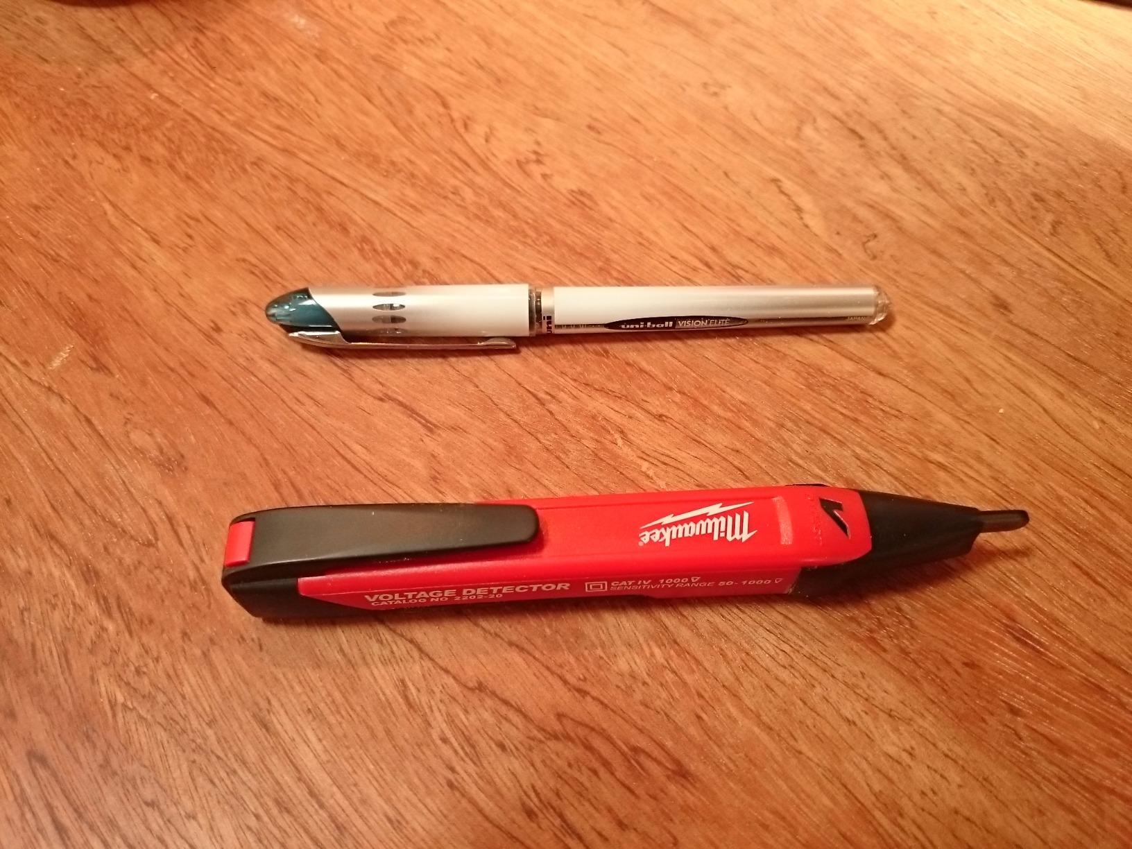 Milwaukee 2202-20 Voltage Detector with LED Light customer photo 2