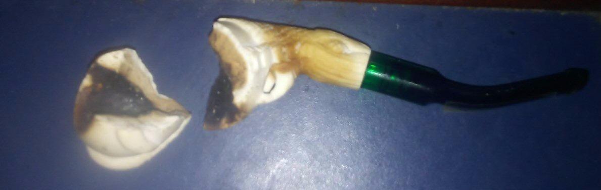 Meerschaum Pipes- Mini Hand Finished Claw Holding Bowl (Colors May Vary) customer photo 2