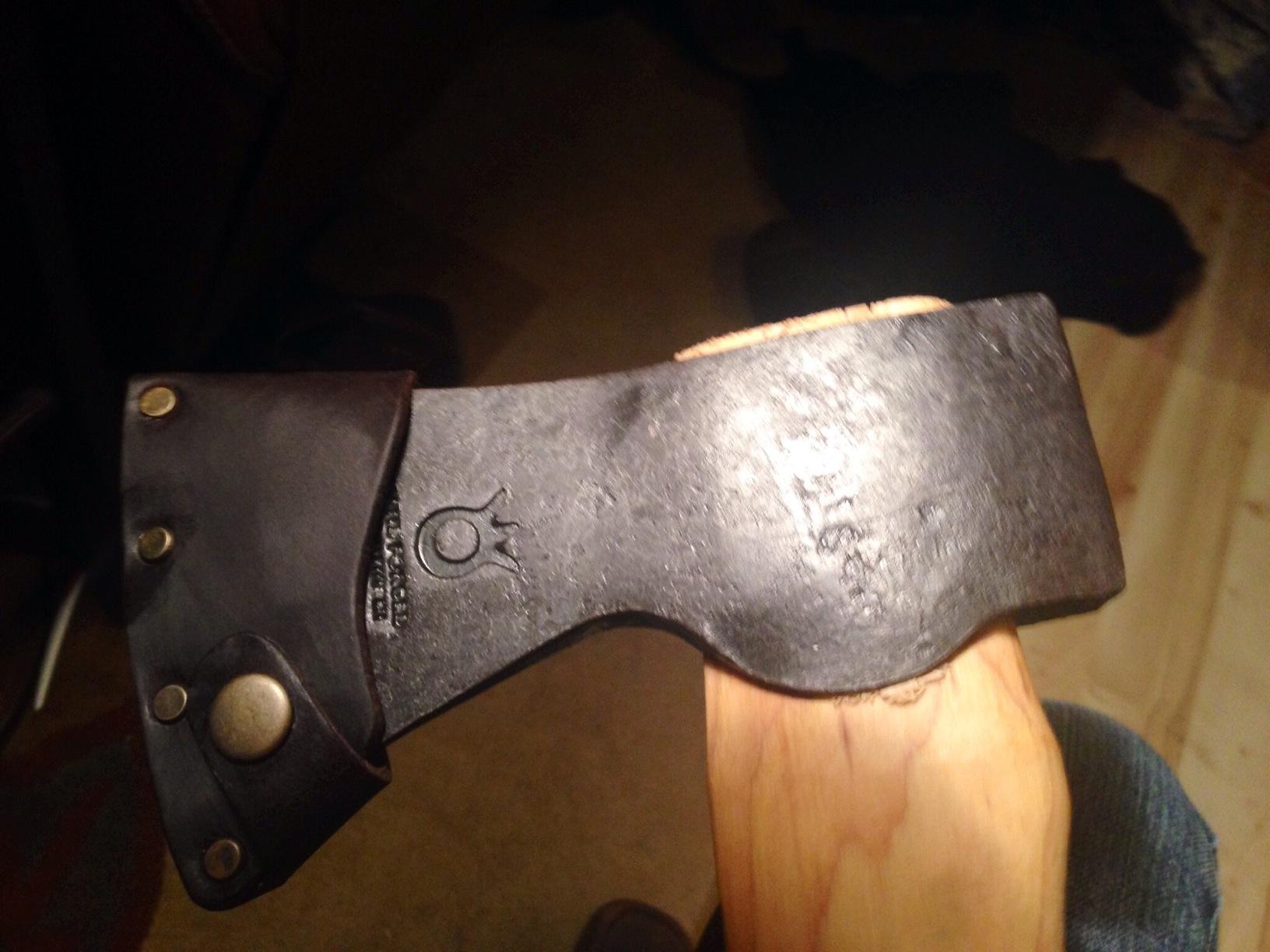 Husqvarna 26-Inch Wooden Multipurpose Axe with Leather Edge Cover customer photo 2
