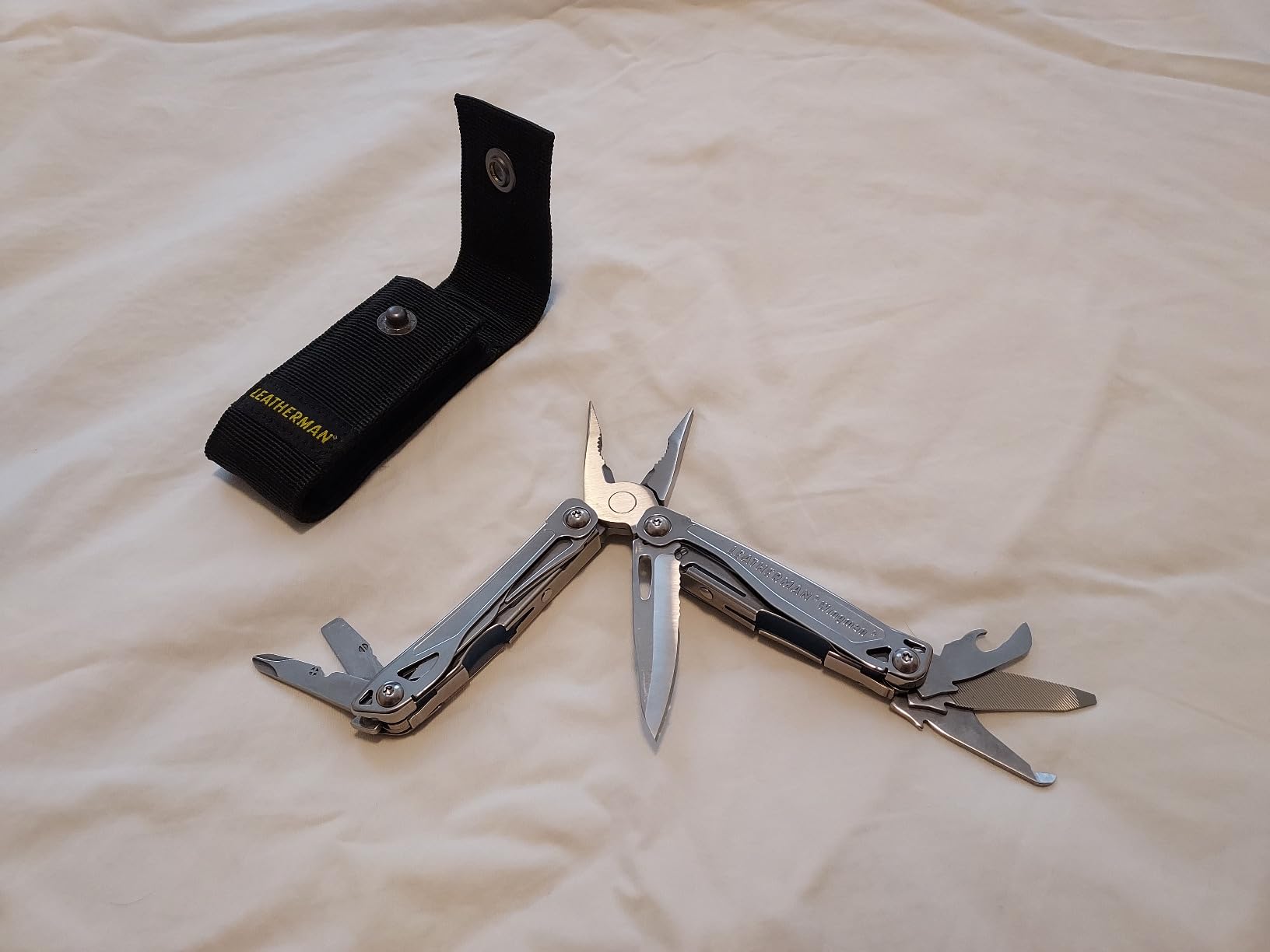 LEATHERMAN Wingman Multitool with Spring-Action Pliers and Scissors customer photo 1
