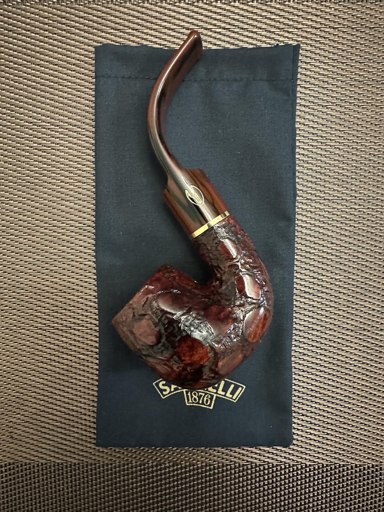 Savinelli Pipes Alligator Collection 614 Oom Paul - Colorful Hand Stained Italian Wood Briar Pipe, Handmade in Italy, 6mm customer photo 2