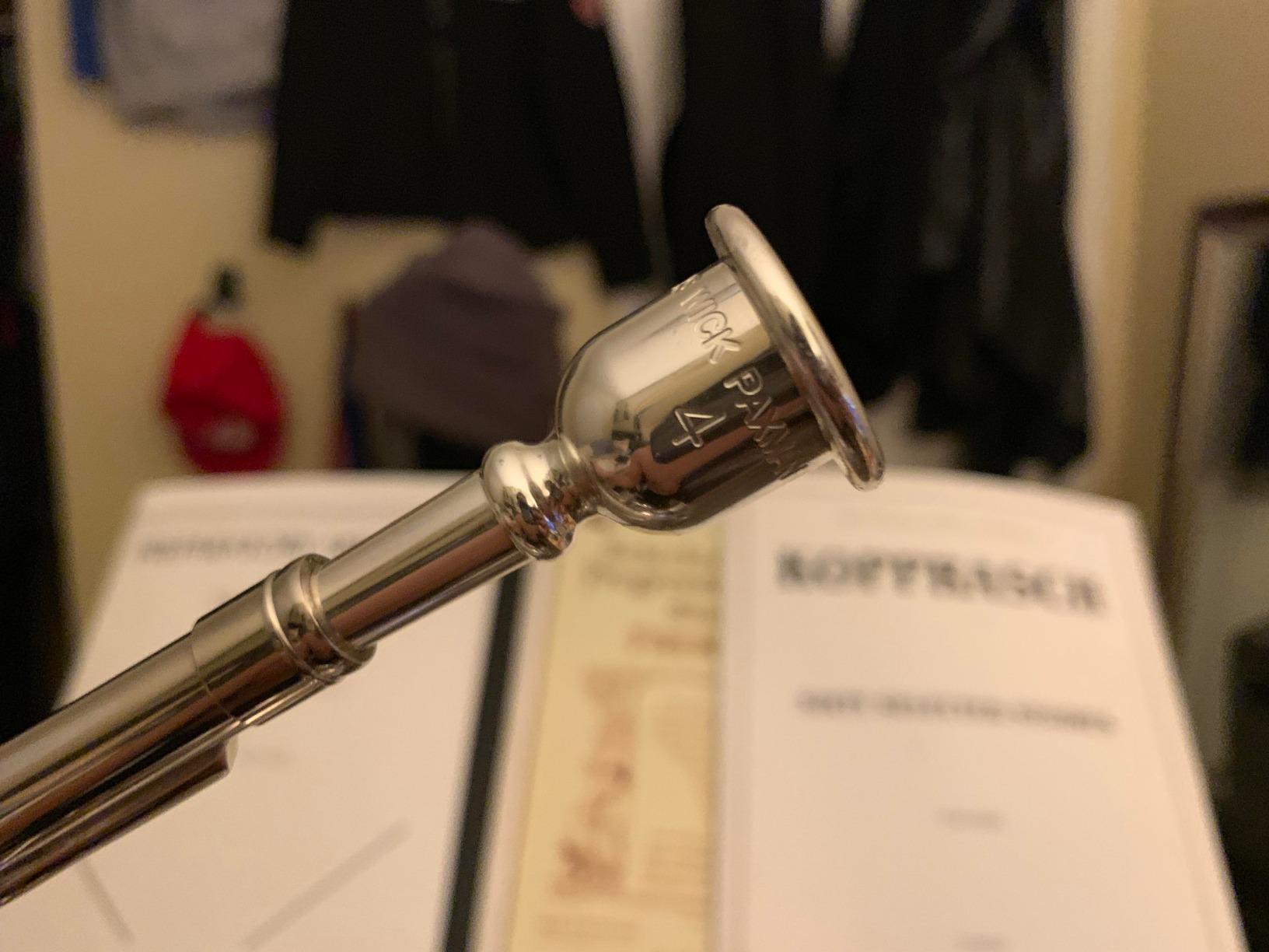 Denis Wick Paxman French Horn Mouthpiece - Silver Plated, PAX-6 V-type Backbore customer photo 1