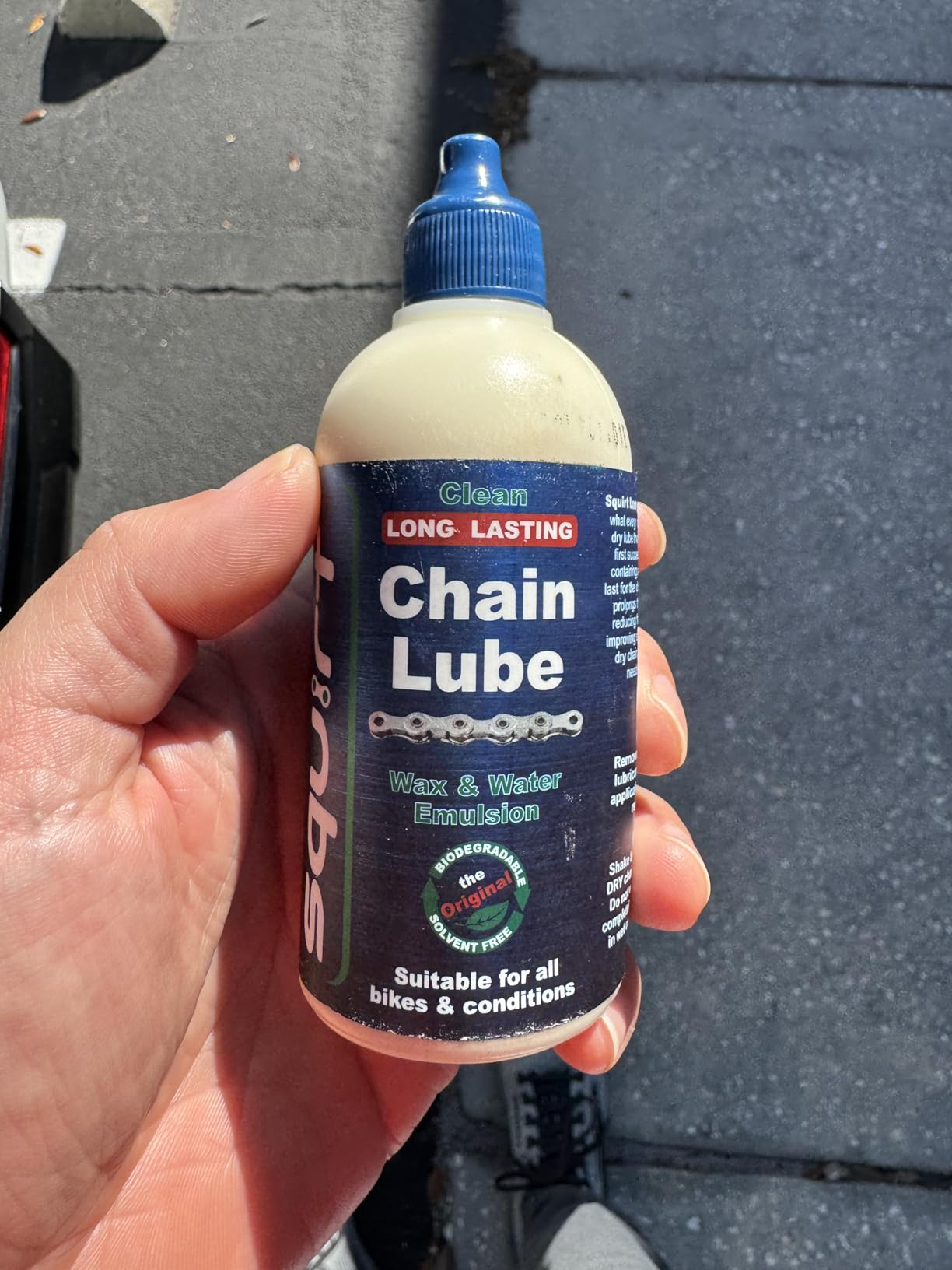Squirt Chain Lube for Bikes 120 ml - Long-Lasting Lubricant for All Bike Chains - All-Weather Dry Bike Chain Lube to Reduce Noise & Chainsuck - Bicycle Tools & Maintenance Aid customer photo 1