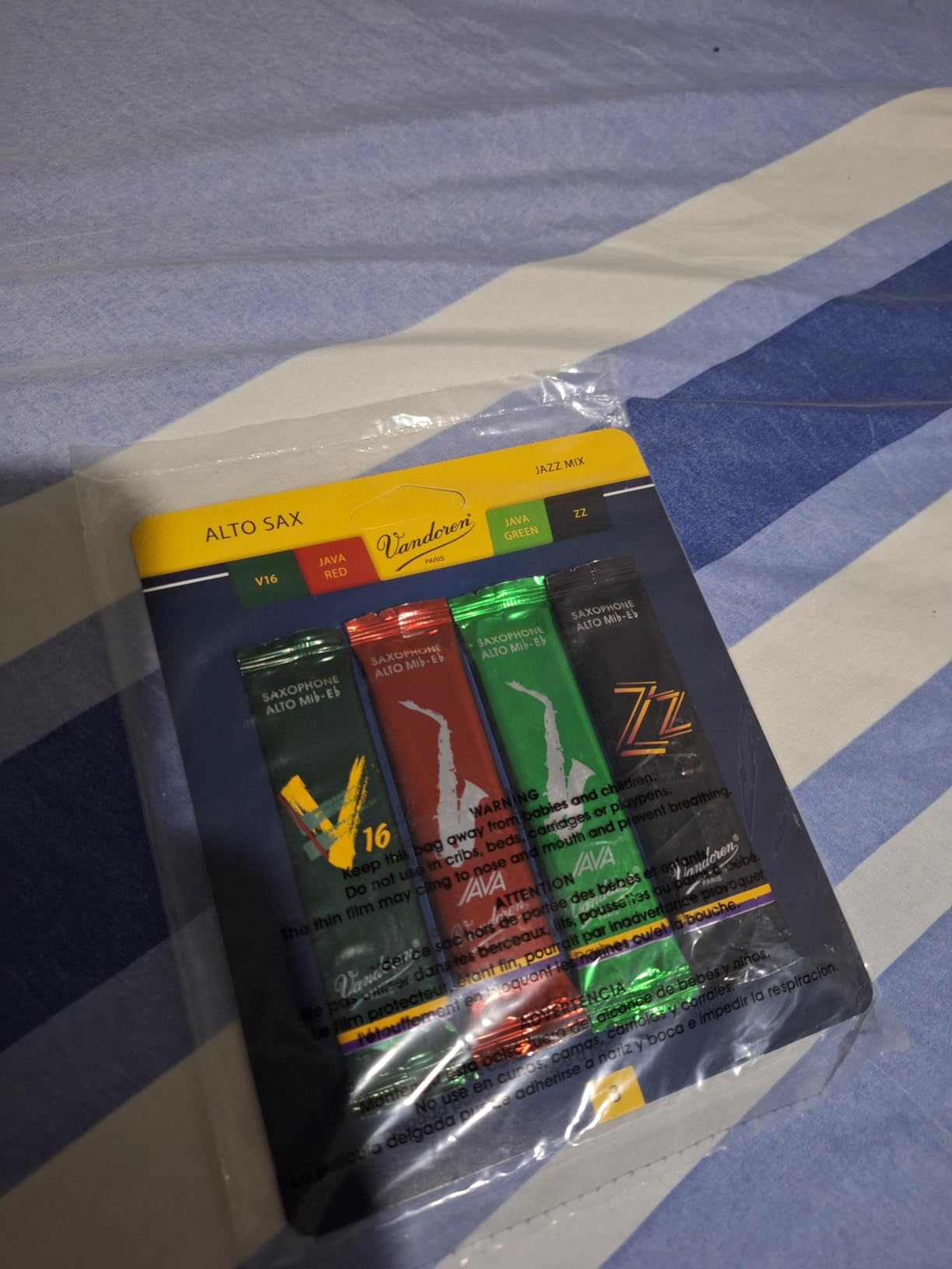 Vandoren SRMIXA3 Alto Sax Jazz Reed Mix Card includes 1 each ZZ, V16, JAVA and JAVA Red Strength 3 customer photo 1
